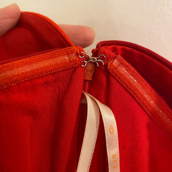 FARM Rio Strapless Red Heart Mini Dress - Picture 6 of 12